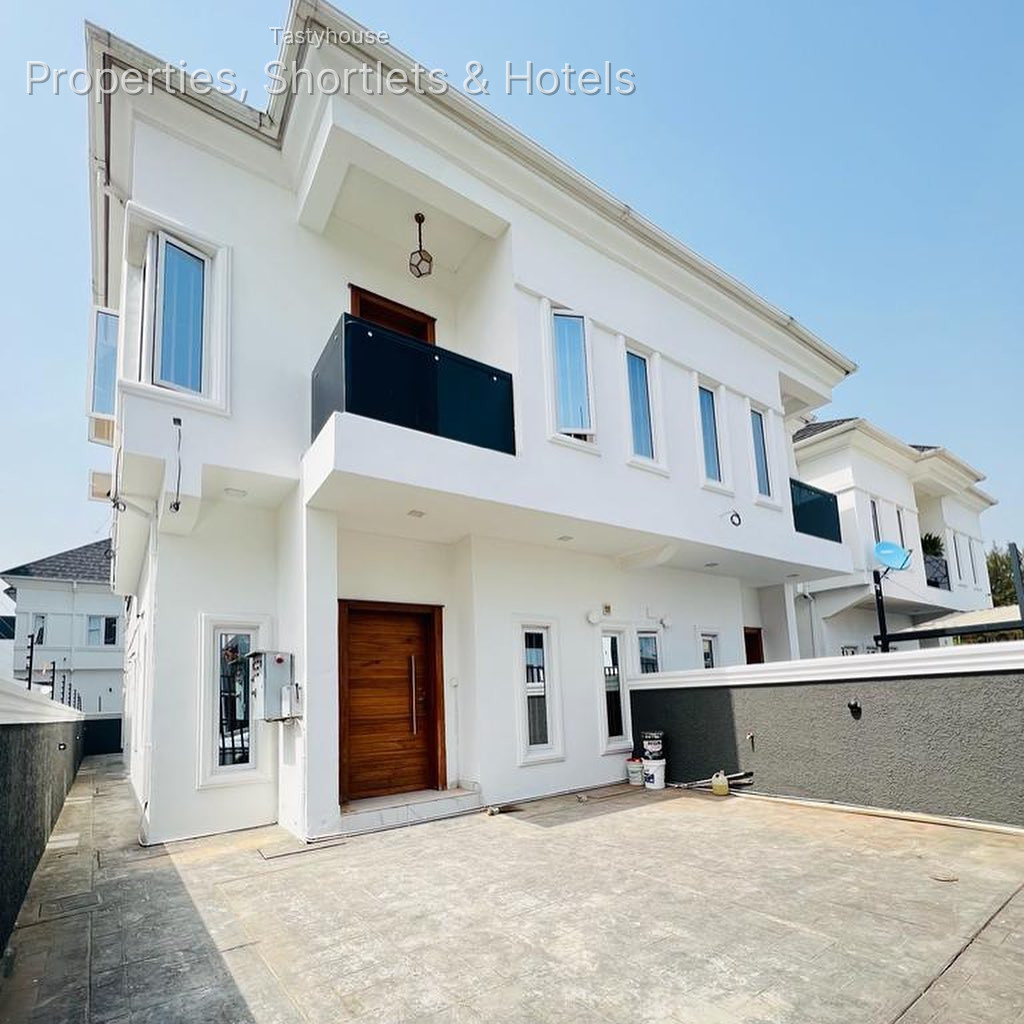 4 – bedroom semi detached house with a bq
