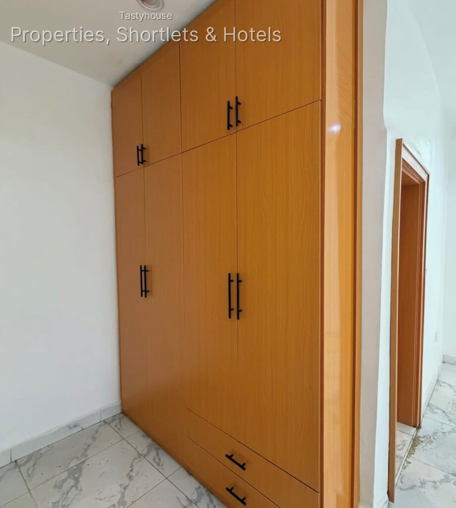 3-Bedroom Apartment