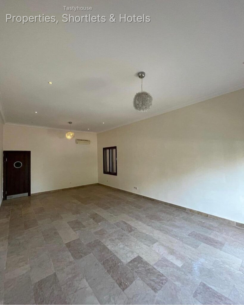 4 – bedroom semi detached within ahilly terrain