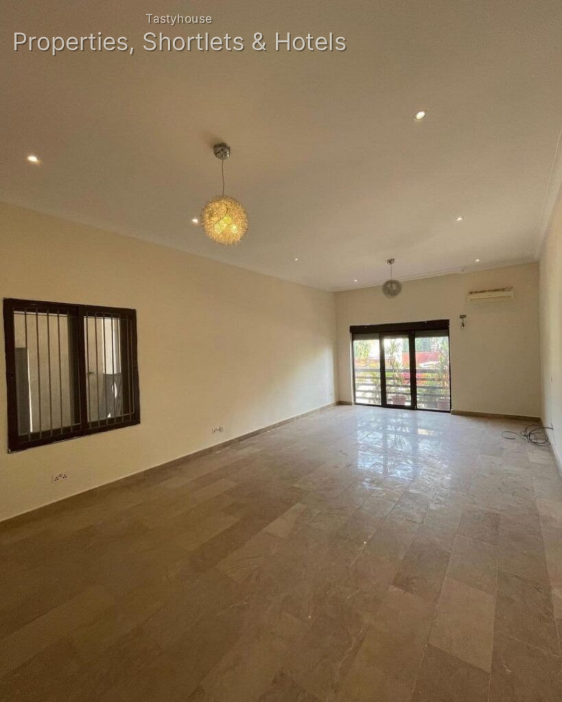 4 – bedroom semi detached within ahilly terrain