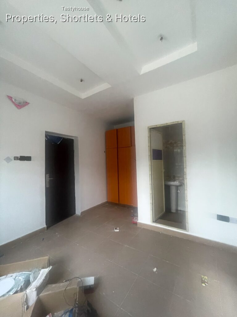 2 – Bedroom flat