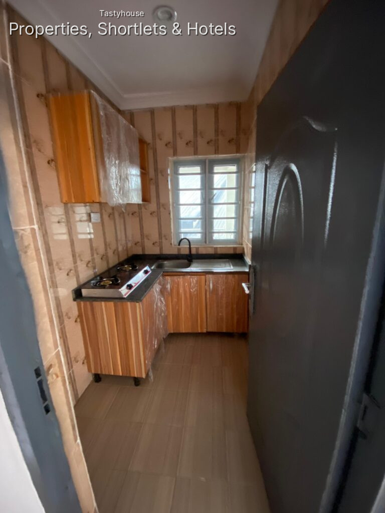 Lovely Room & Parlour Self-Contain Mini Flat in Ajah