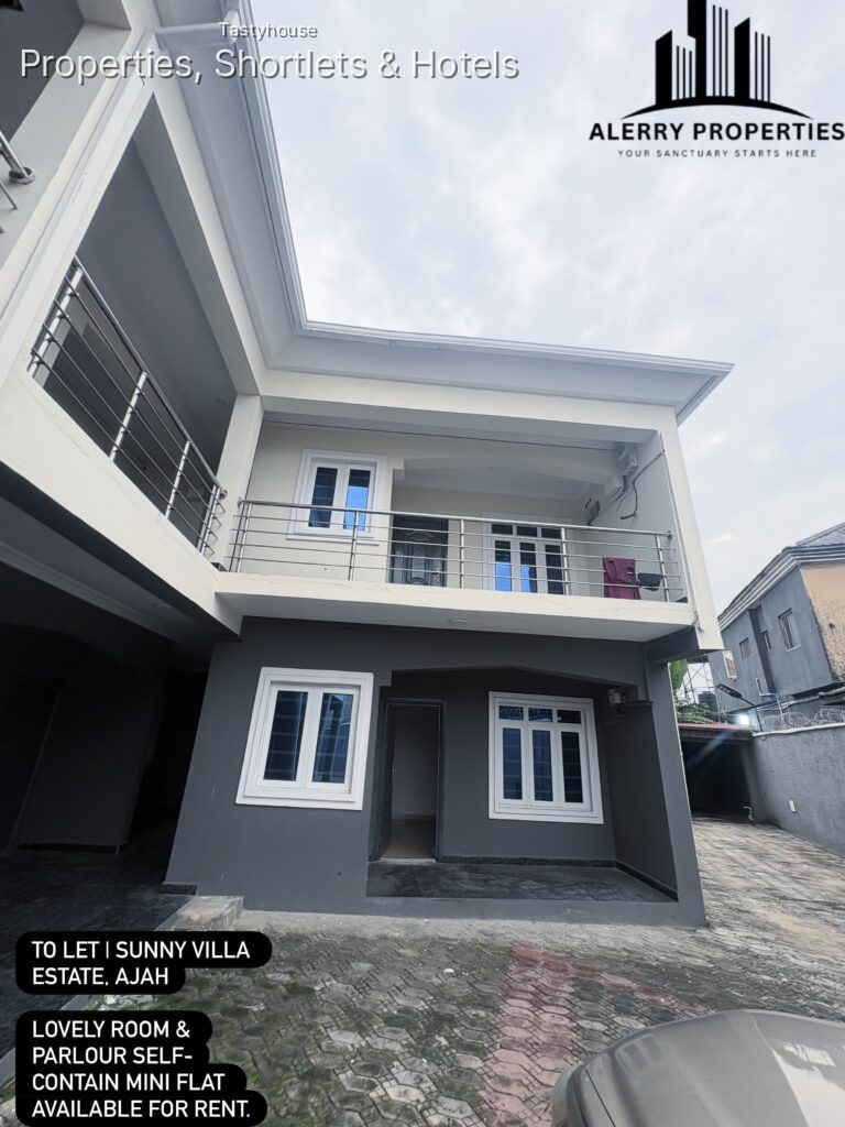 Lovely Room & Parlour Self-Contain Mini Flat in Ajah