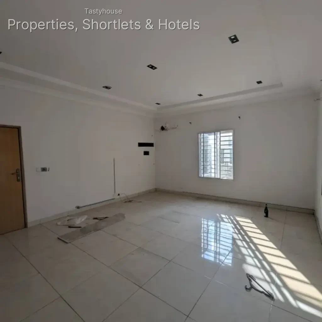 Large Studio Apartment