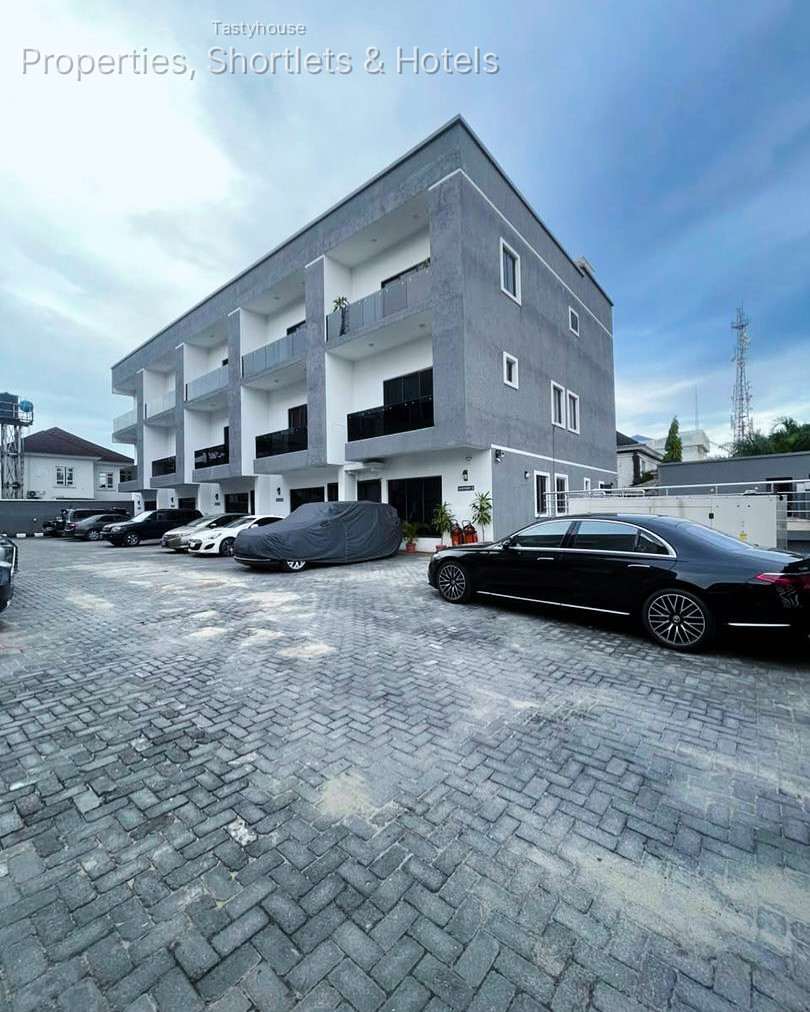Fully furnished 4 Bedroom terrace duplex with bg