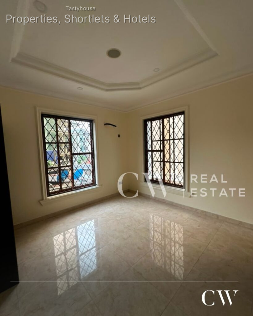 spacious 5-bedroom semi-detached