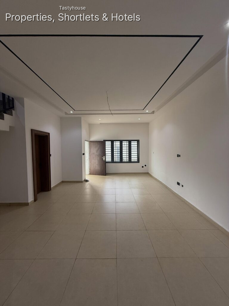 4 – Bedroom Terrace Duplex1 Room Bq