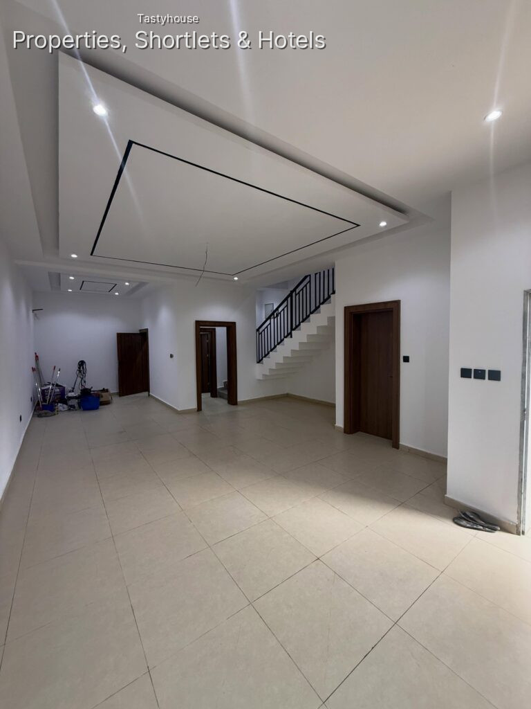 4 – Bedroom Terrace Duplex1 Room Bq