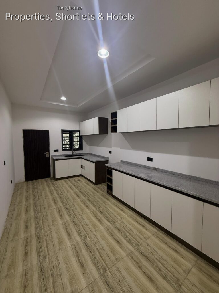 4 – Bedroom Terrace Duplex1 Room Bq
