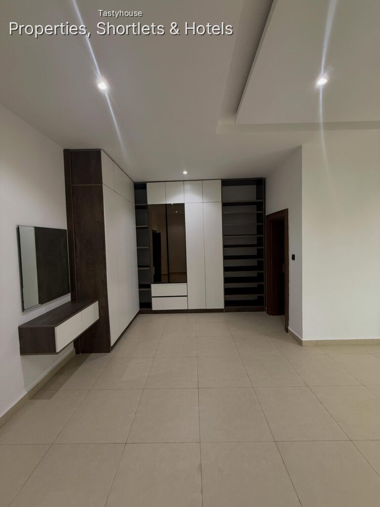 4 – Bedroom Terrace Duplex1 Room Bq