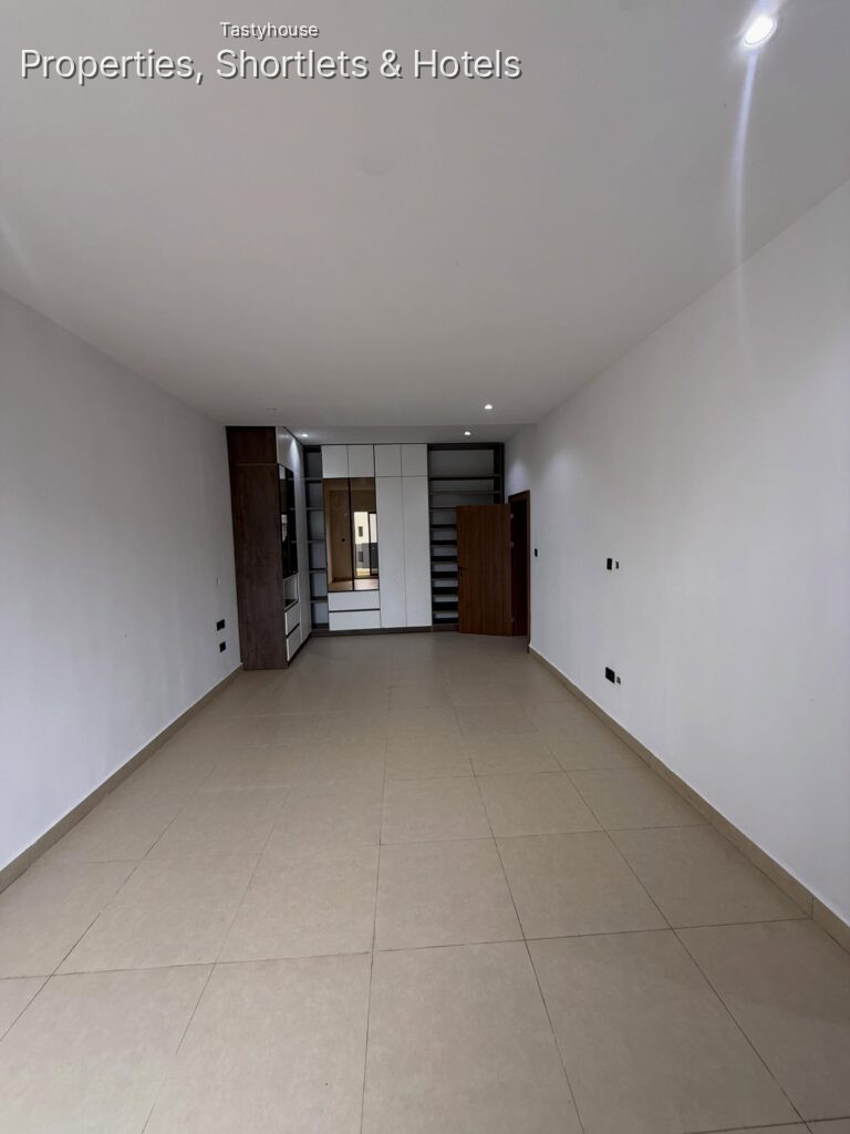 4 – Bedroom Terrace Duplex1 Room Bq