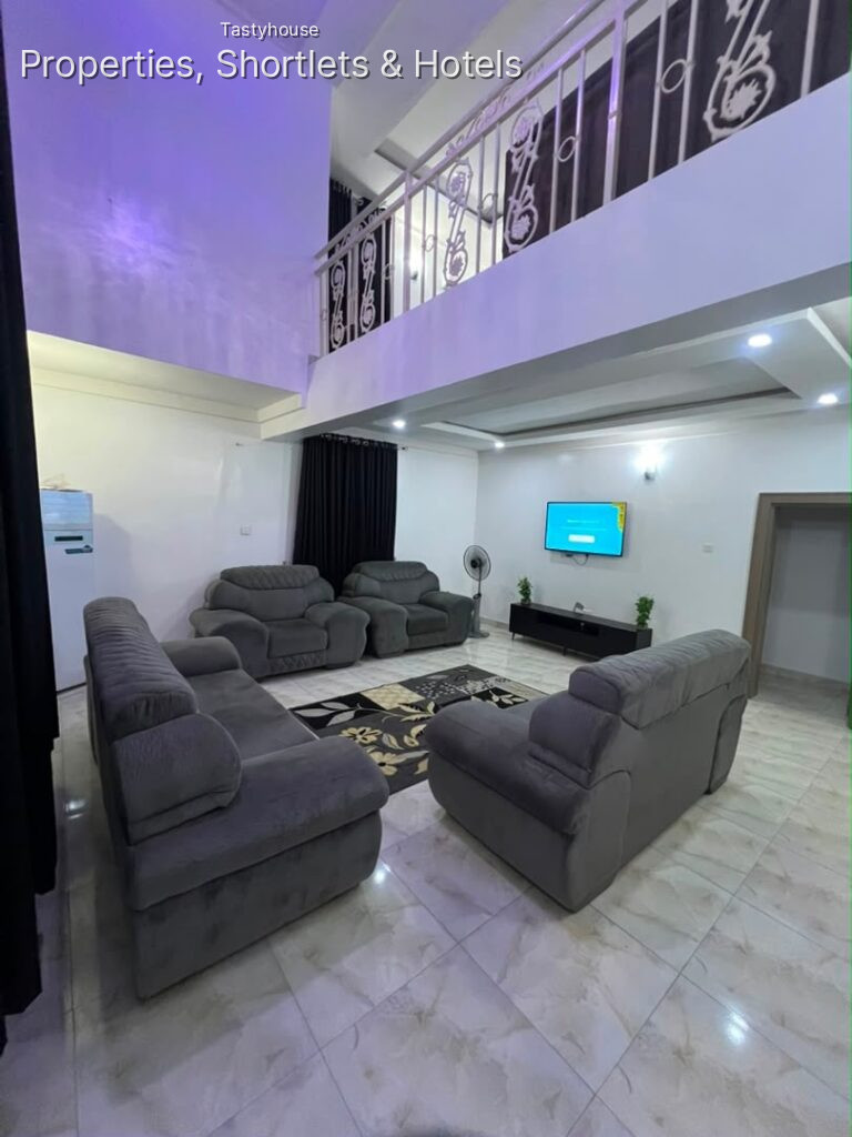 Fully Furnished 4-Bedroom Detached Duplex