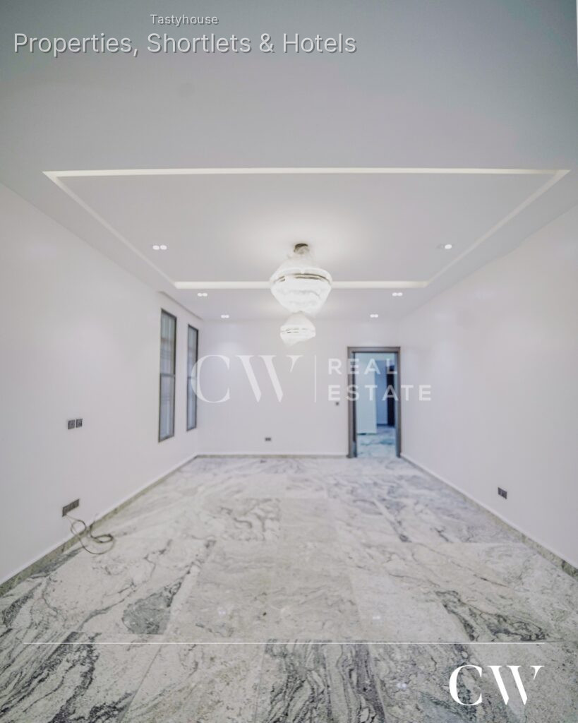 5 Bedroom Detached Duplex
