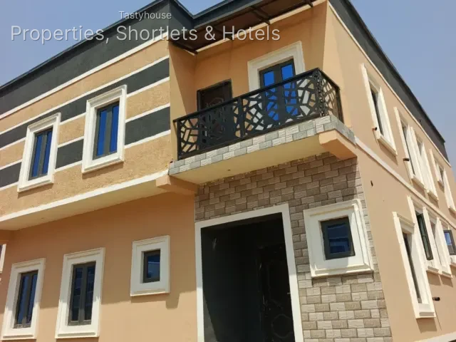 4 – Bedroom Flat