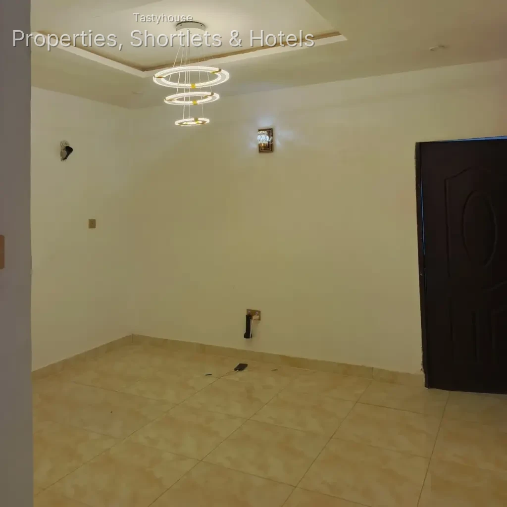4 – Bedroom Flat