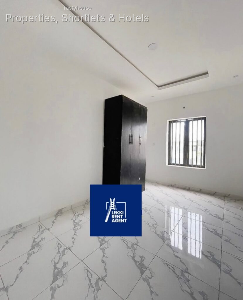 Tastefully built and Spacious 1 bedroom apartment