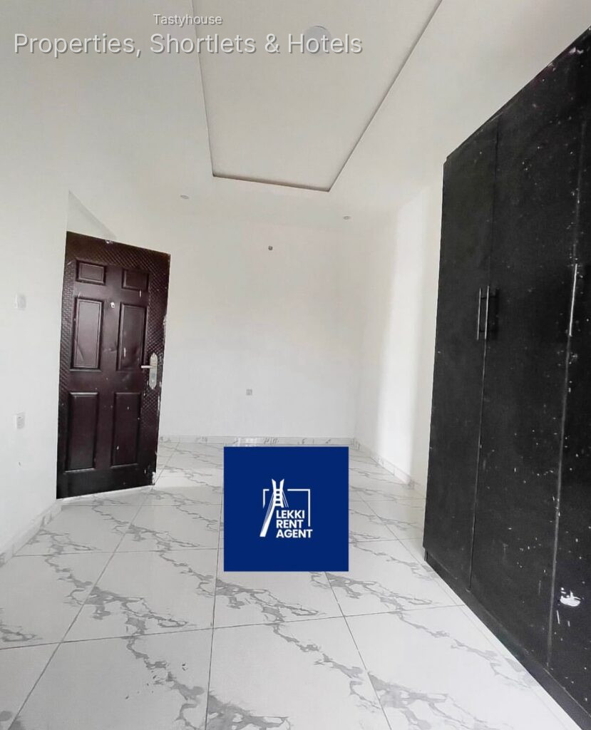 Tastefully built and Spacious 1 bedroom apartment