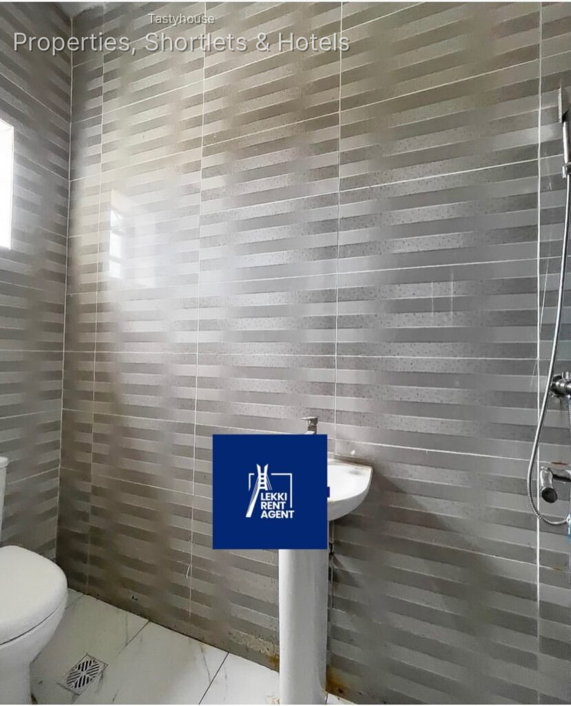 Tastefully built and Spacious 1 bedroom apartment