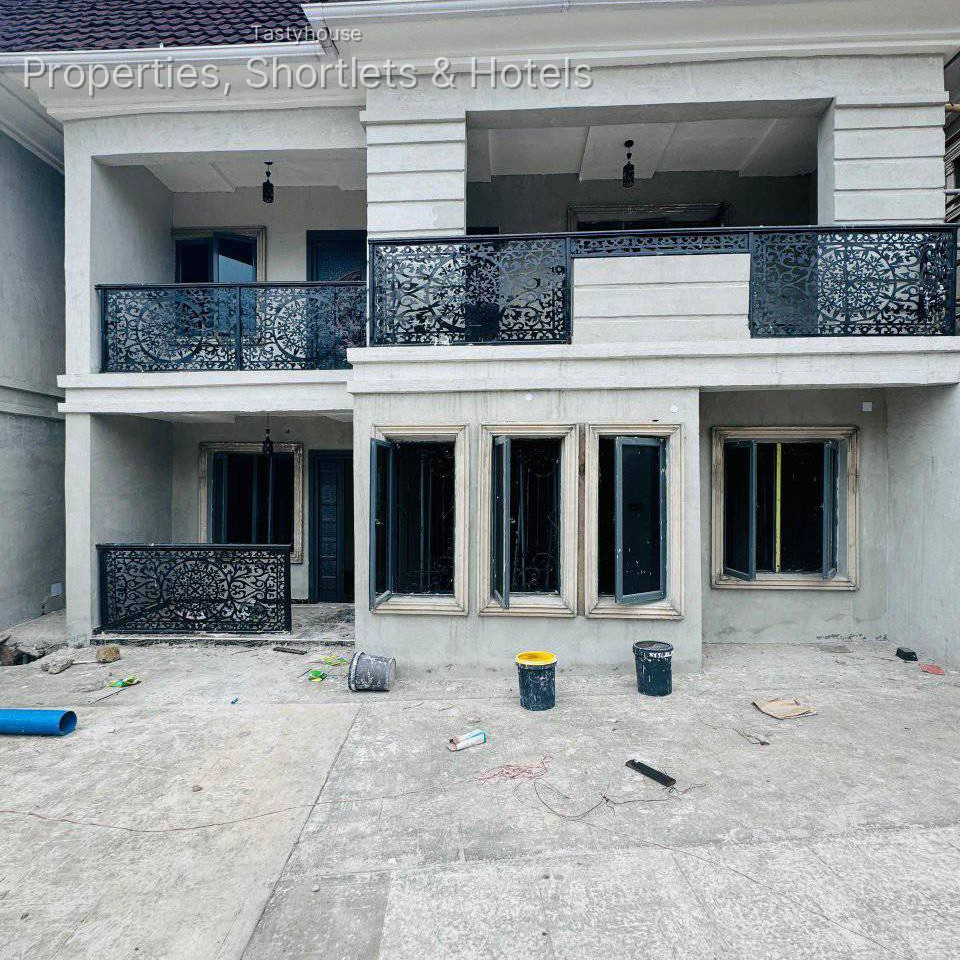 4-Bedroom Detached Duplex (Self Compound)