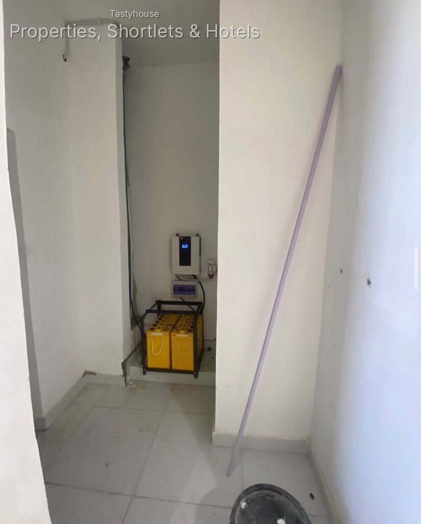 A nice & spacious 1-bedroom Apartment