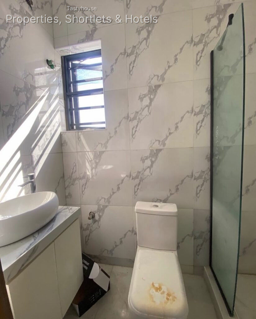 A nice & spacious 1-bedroom Apartment
