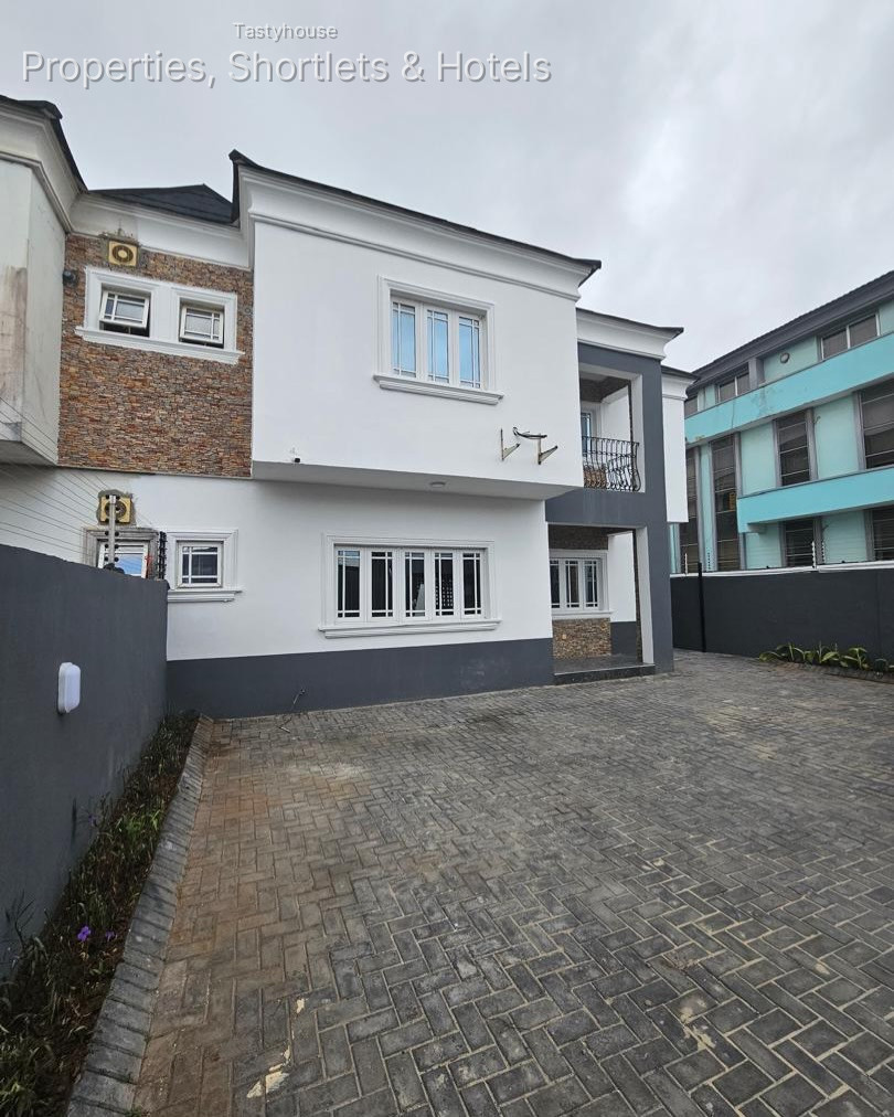 4-BedroomSemi-Detached Duplex