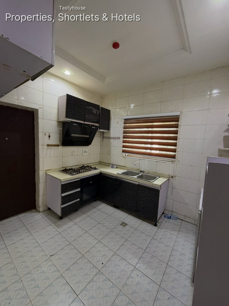 2 Bedroom Flat
