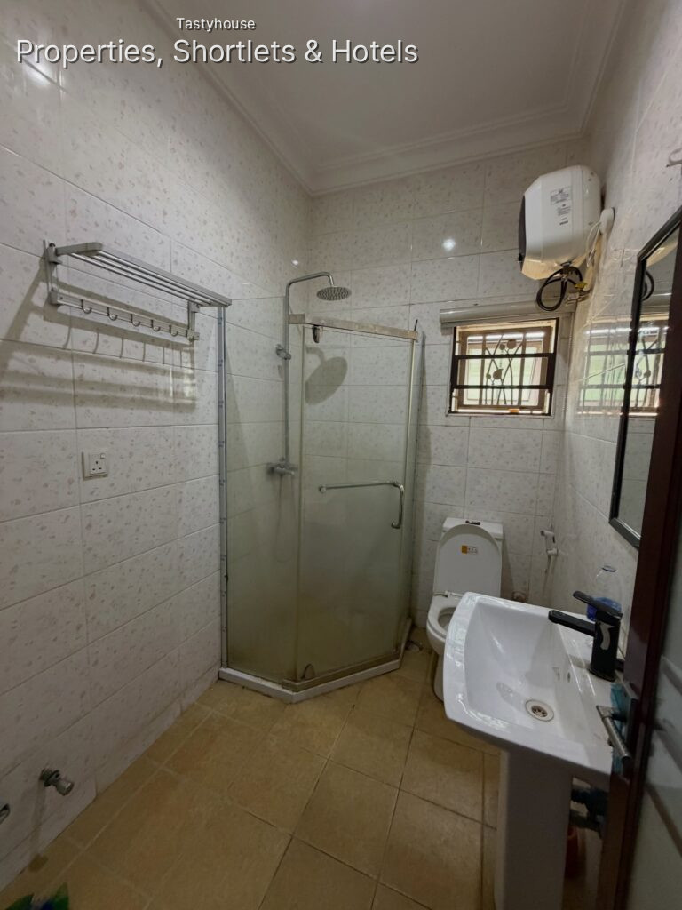 2 Bedroom Flat