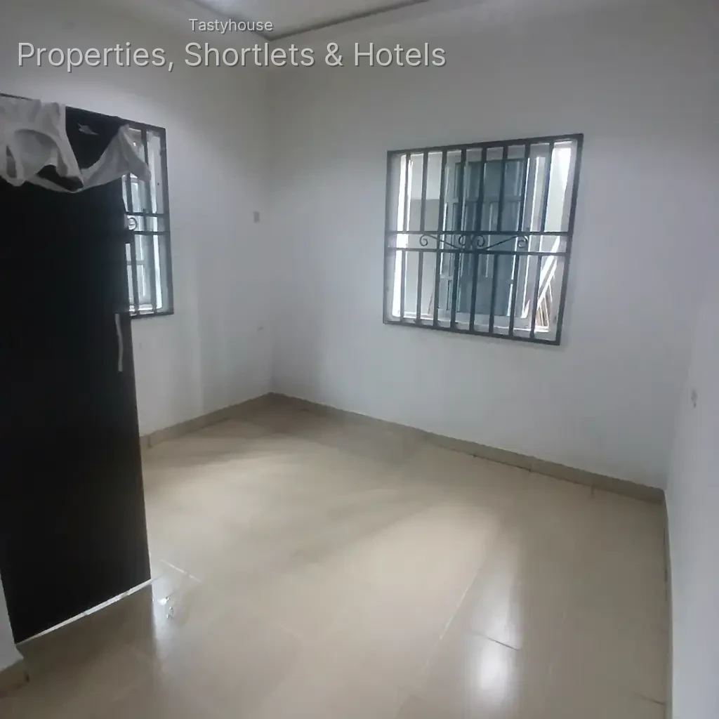 2 – Bedroom Flat