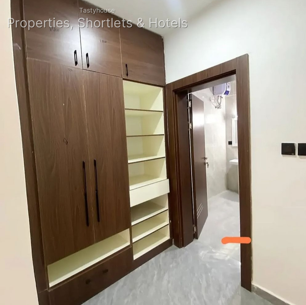 Luxurious 4 bedroom duplex