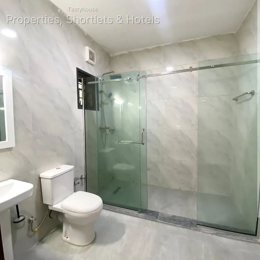 Luxurious 4 bedroom duplex