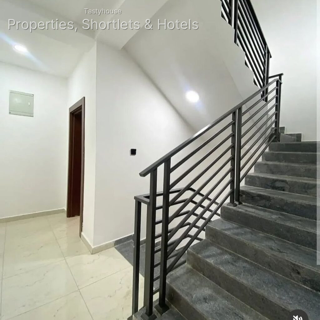 Luxurious 4 bedroom duplex