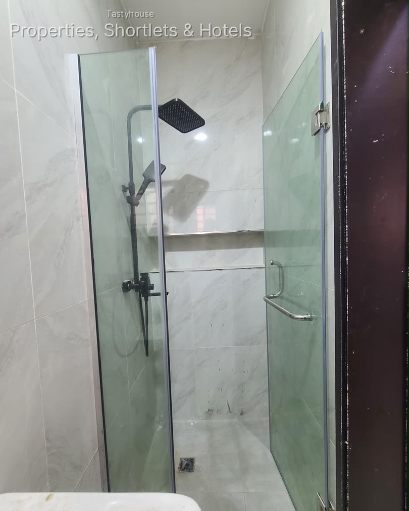 4-BEDROOM TERRACE WITH BỌ