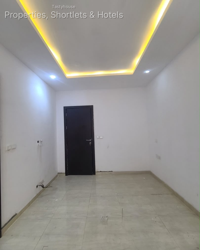 4-BEDROOM TERRACE WITH BỌ