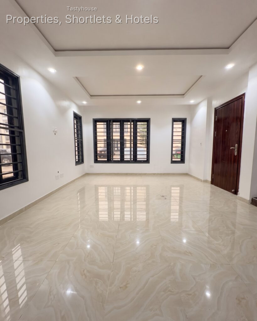 4-bedroom terrace duplexwith BỌ