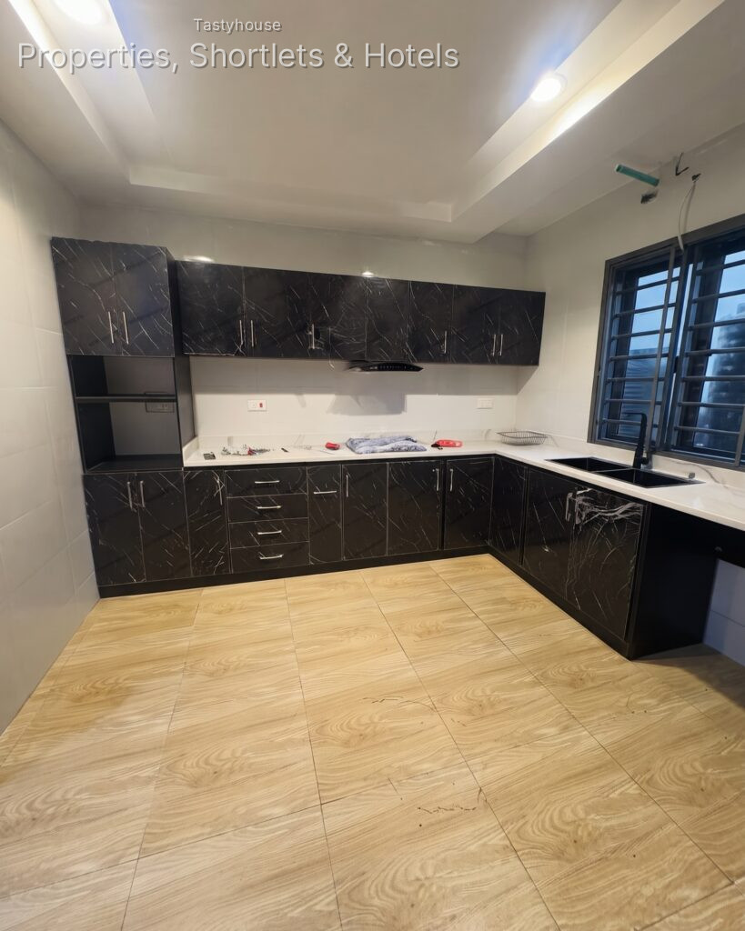 4-bedroom terrace duplexwith BỌ