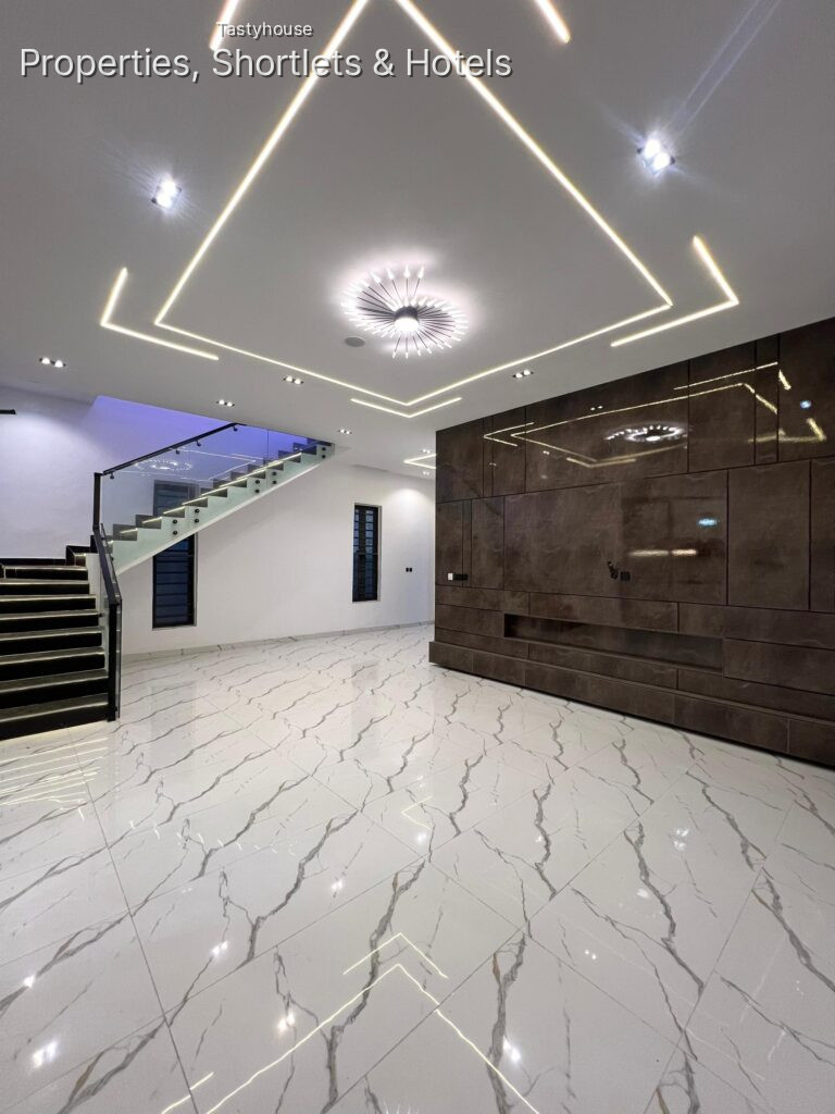 4 – bedroom semi detached with bq