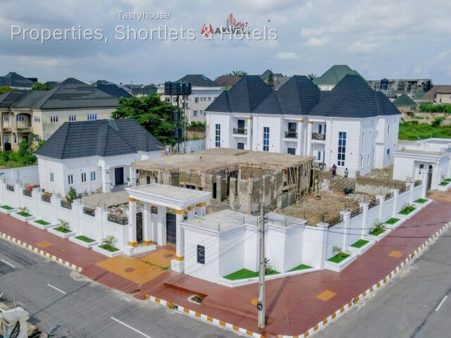 3 – Bedroom Duplex