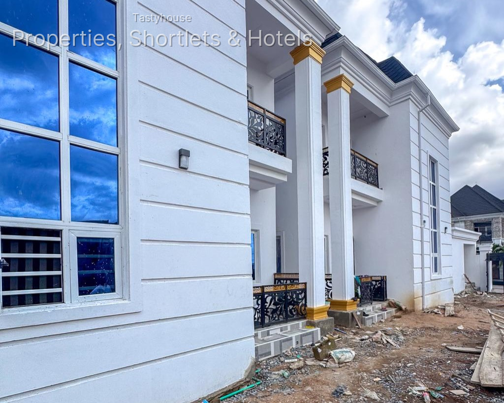 3 – Bedroom Duplex