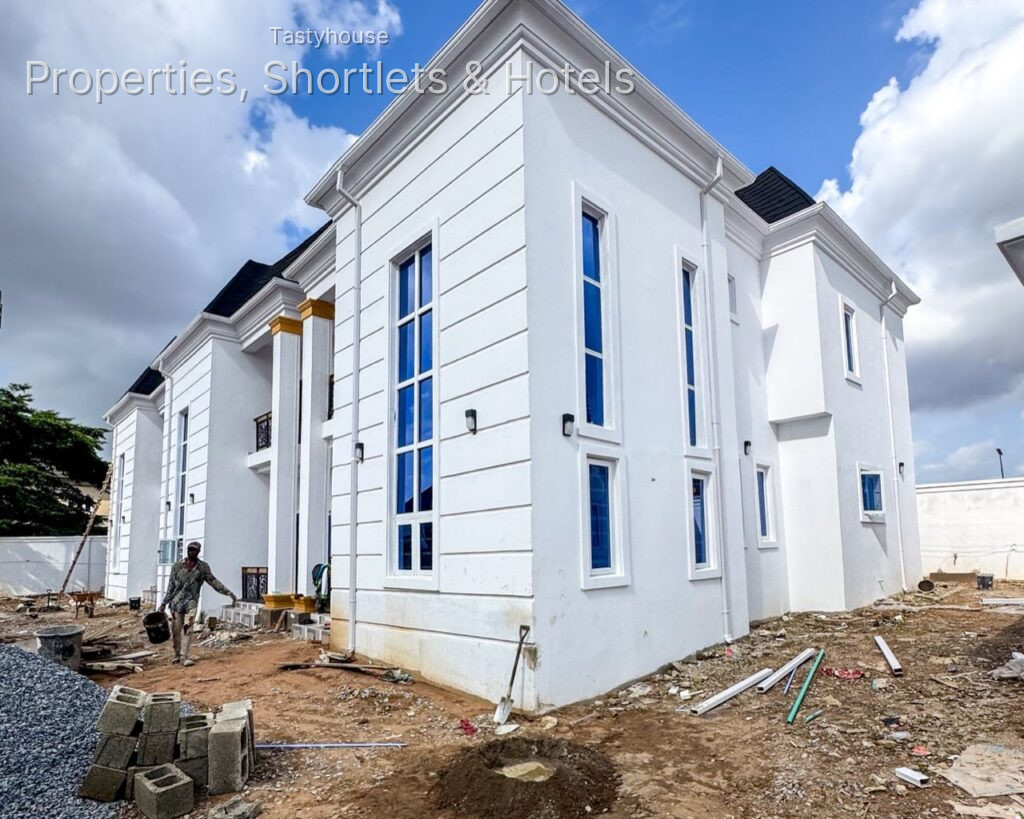 3 – Bedroom Duplex
