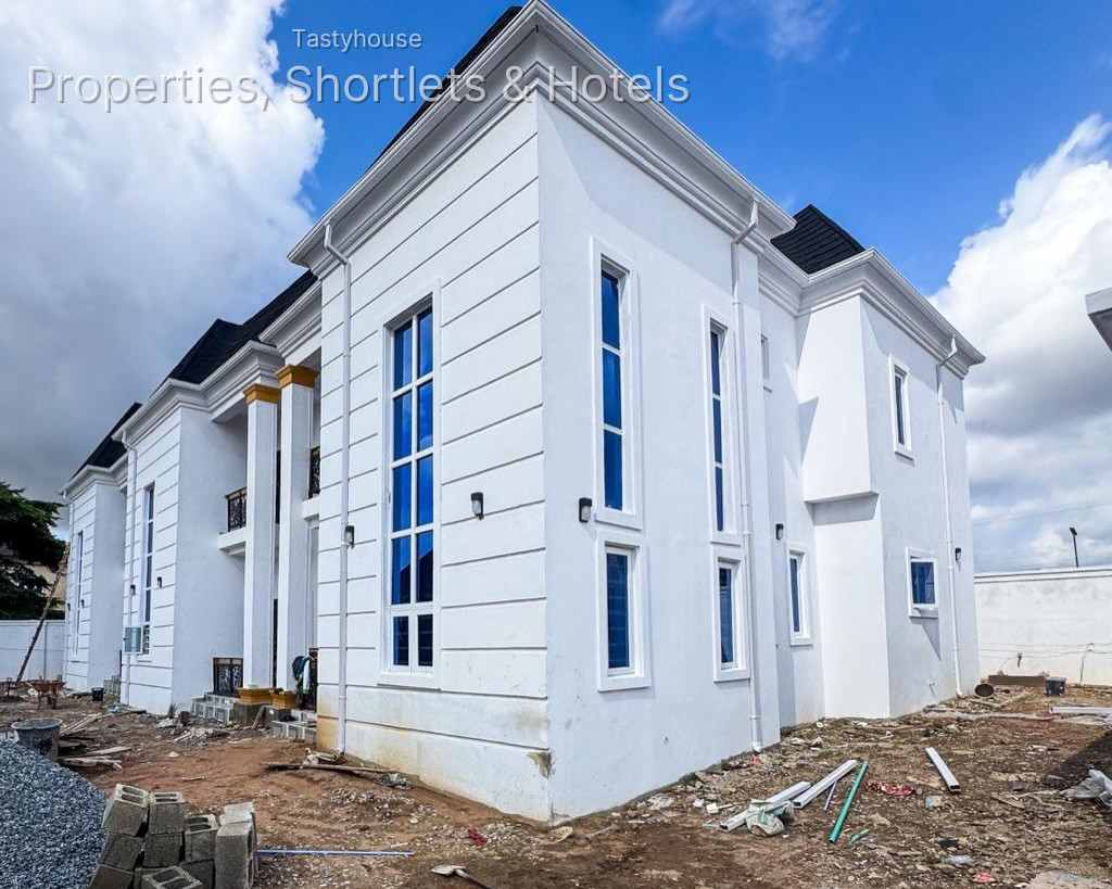 3 – Bedroom Duplex