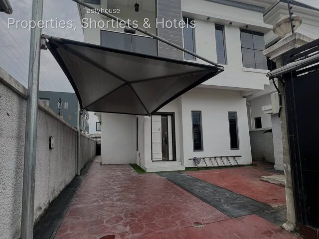 4 – BEDROOM DETACHED DUPLEX