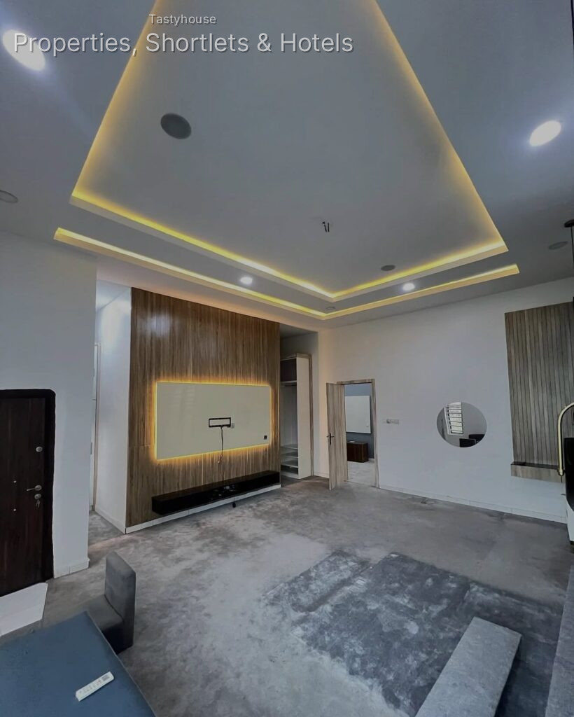 4 – BEDROOM DETACHED DUPLEX