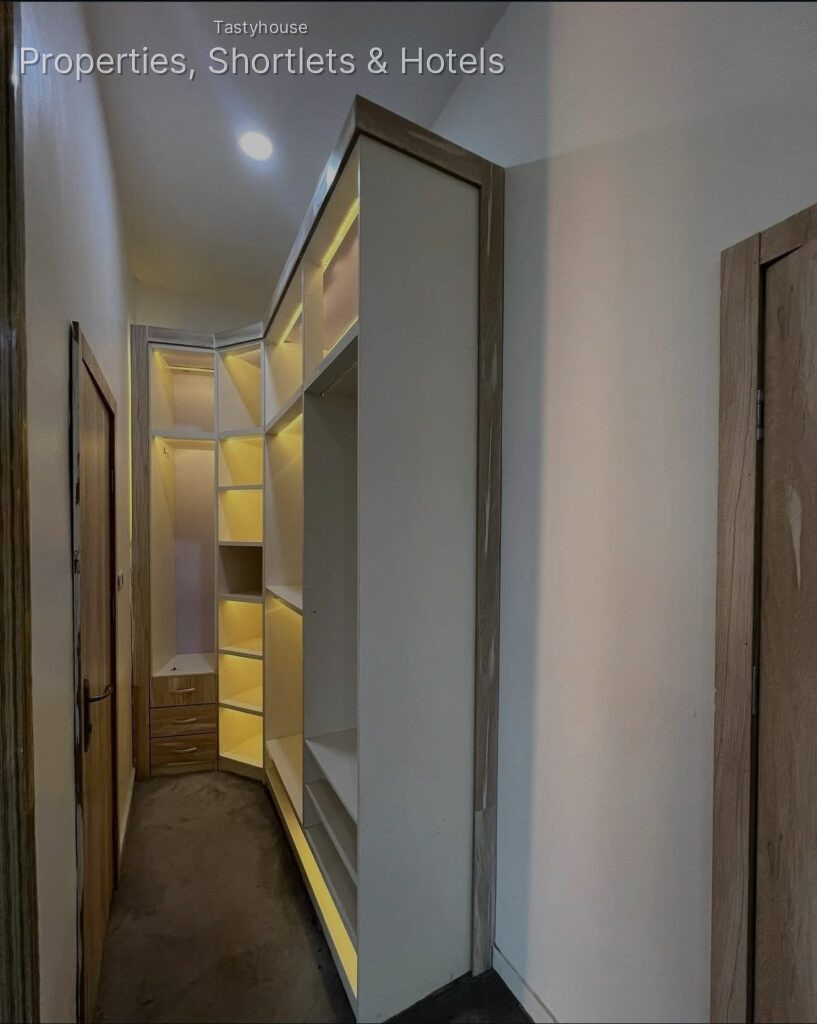 4 – BEDROOM DETACHED DUPLEX