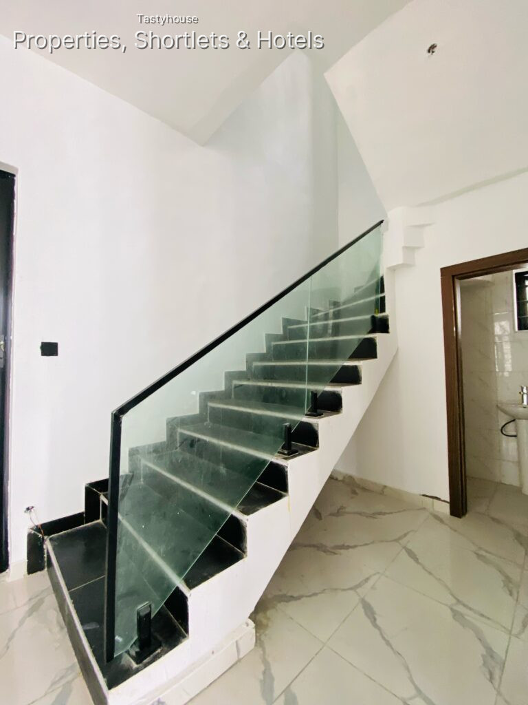 4 Bedroom Fully Detached Duplex