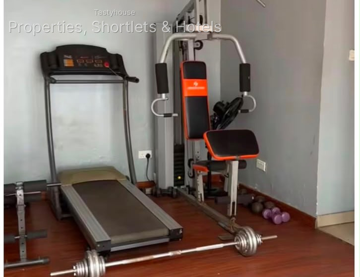LUXURY FULLY FURNISHED 3-BEDROOM APARTMENT