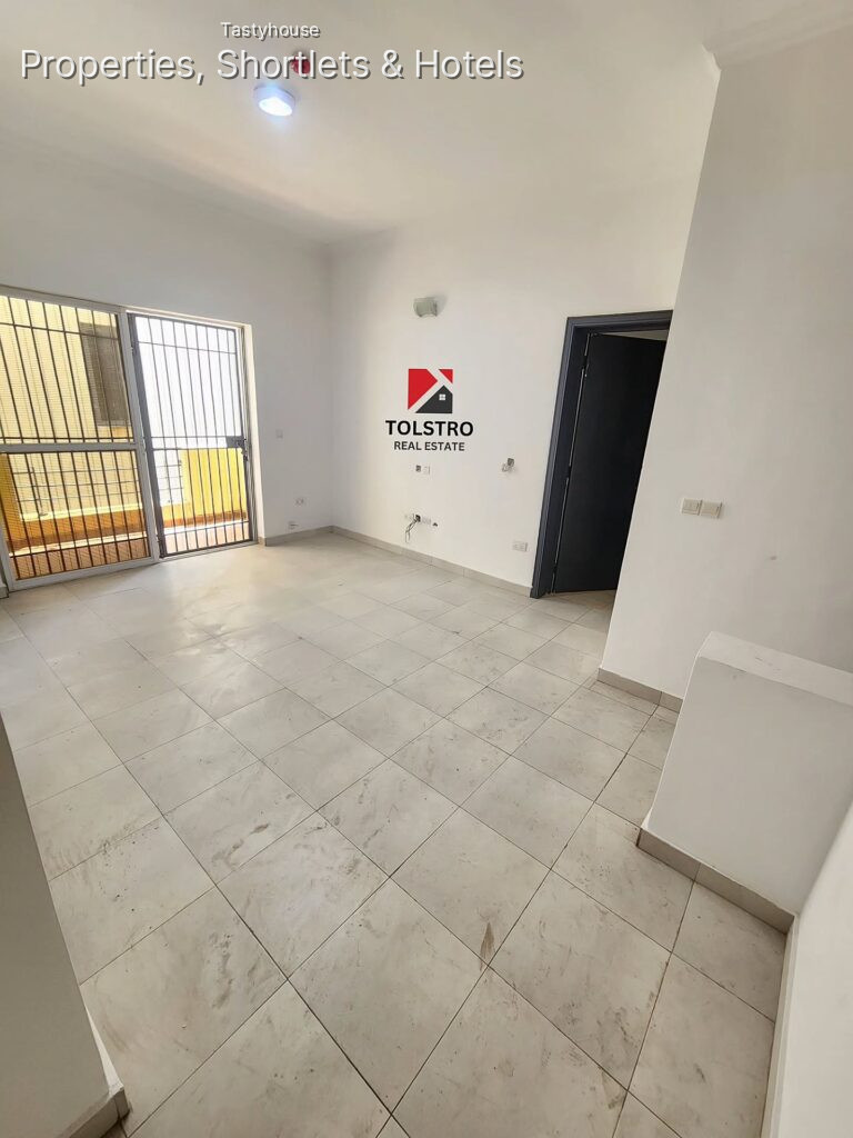 3 – bedroom ensuite service maisonette with bq