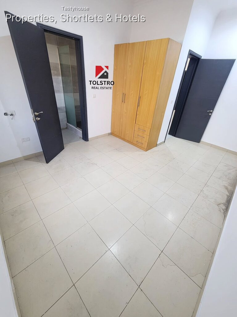 3 – bedroom ensuite service maisonette with bq