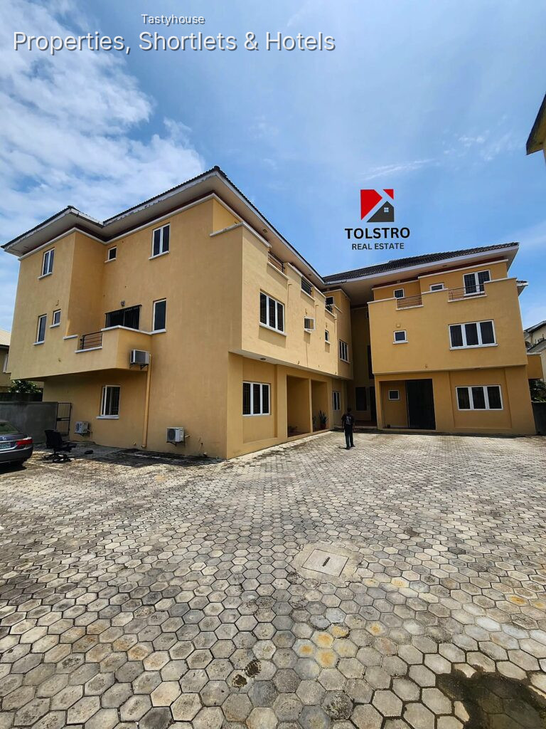 3 – bedroom ensuite service maisonette with bq
