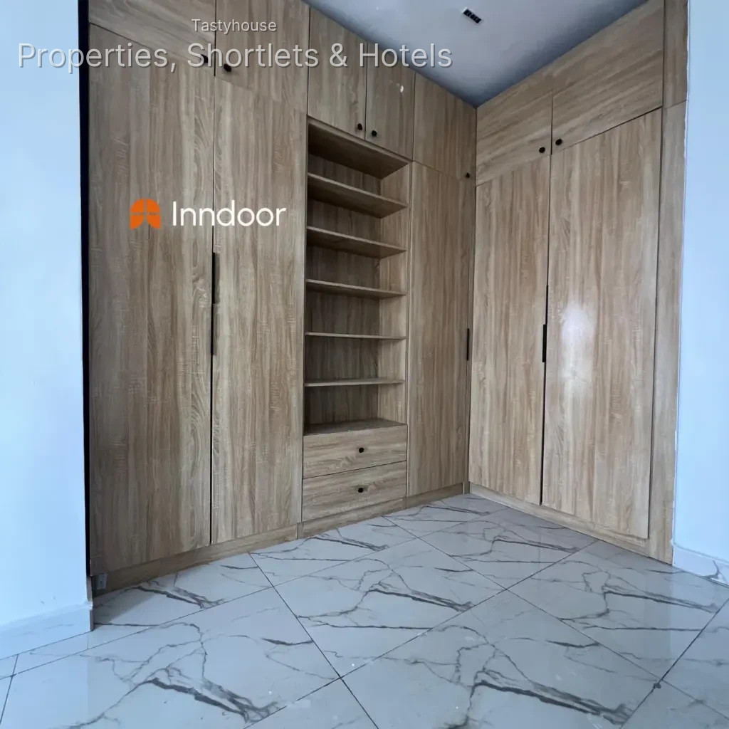 4 Bedroom Semi-detached Duplex